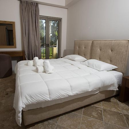 Corali Resort Agrinio Extérieur photo