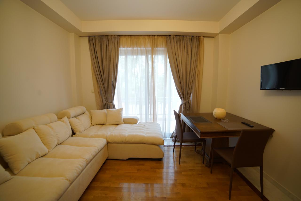 Corali Resort Agrinio Extérieur photo