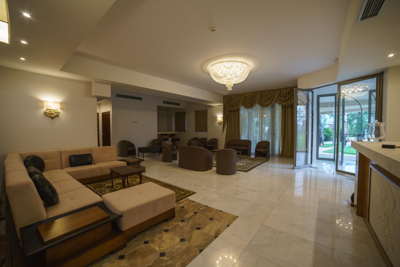 Corali Resort Agrinio Extérieur photo